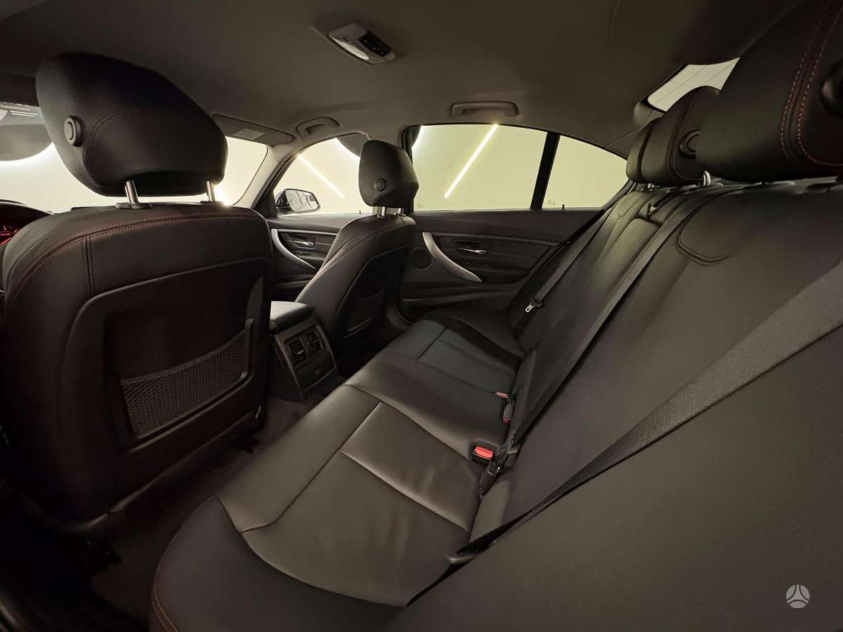 BMW 320, 2.0 l., Седан