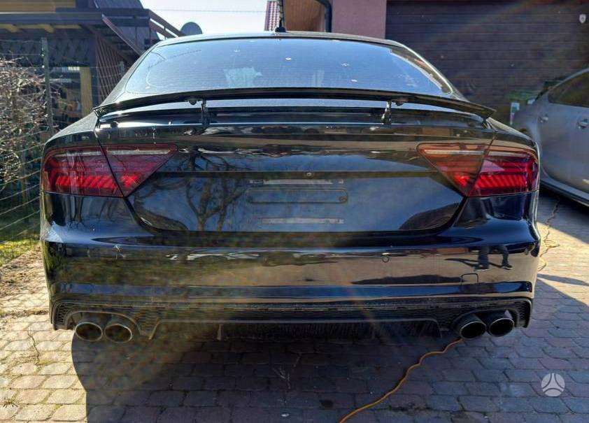 Audi S7, hečbeks