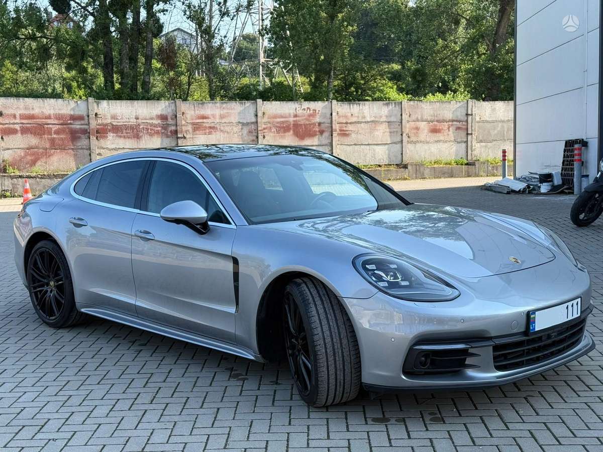 Porsche Panamera - 2