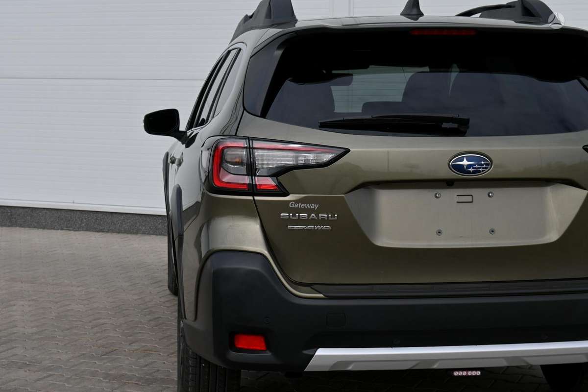 Subaru Outback, 2.5 l., universalas