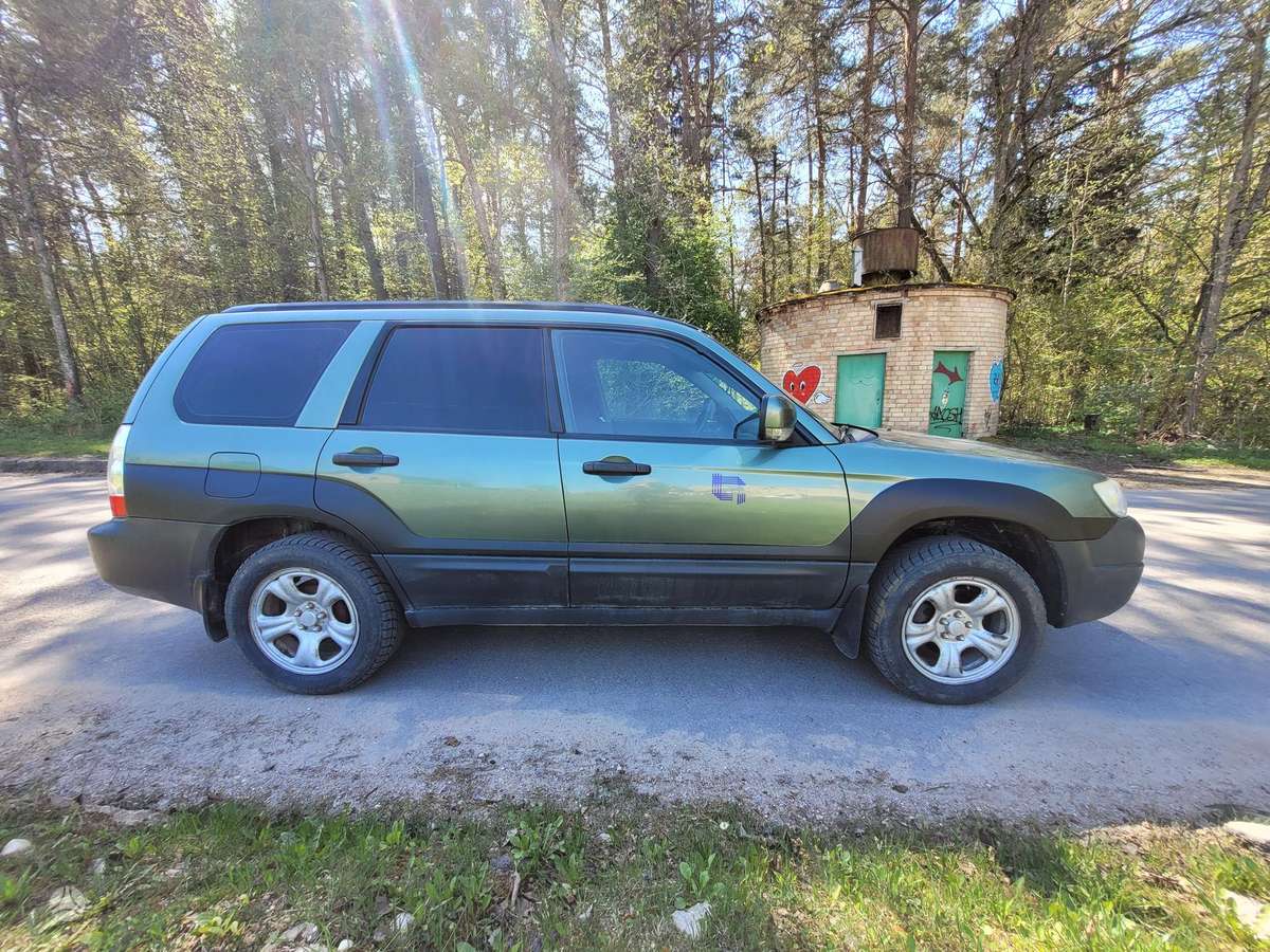 Subaru Forester, 2.0 l., off-road / crossover