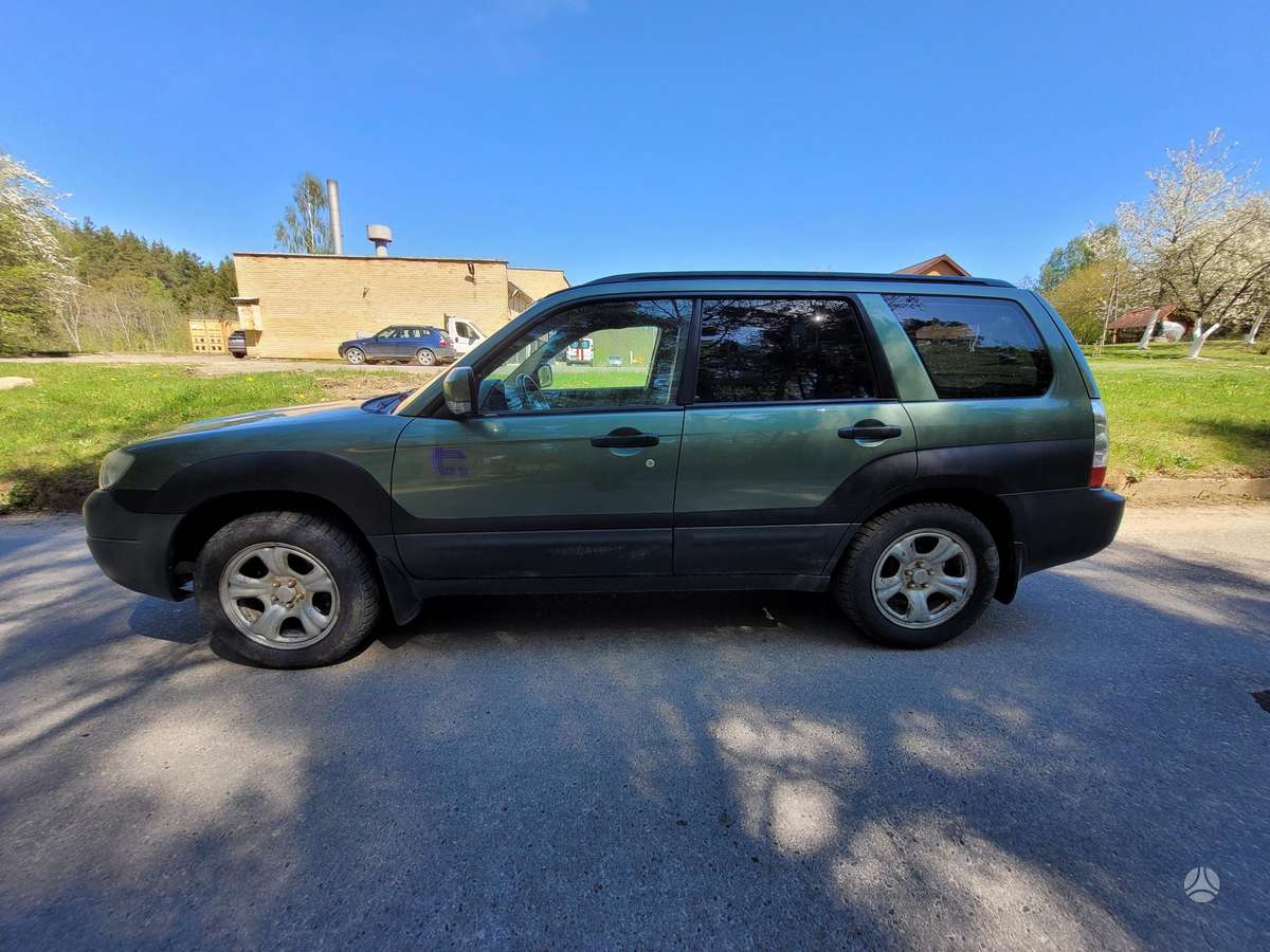 Subaru Forester, 2.0 l., off-road / crossover