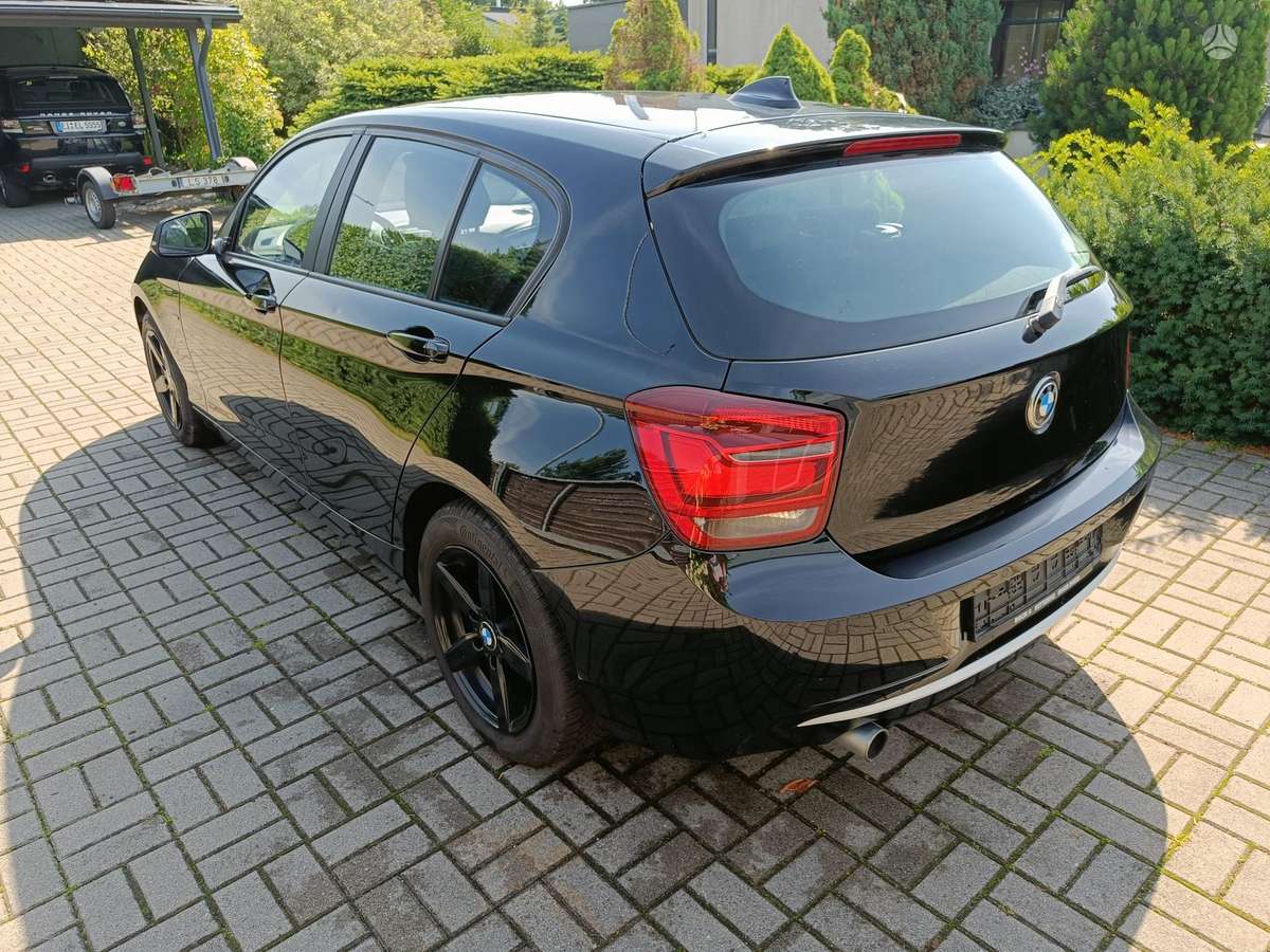 BMW 118, 2.0 l., hatchback