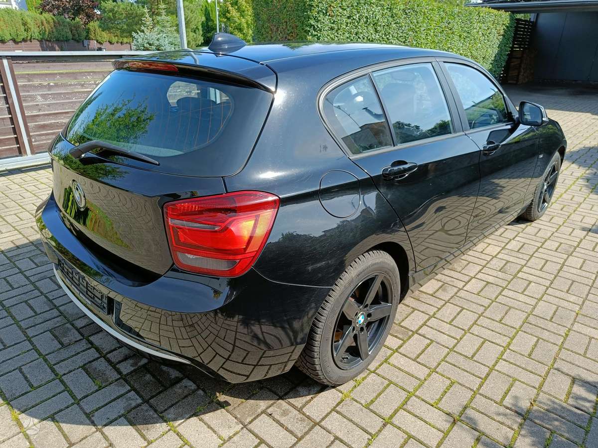 BMW 118, 2.0 l., hatchback