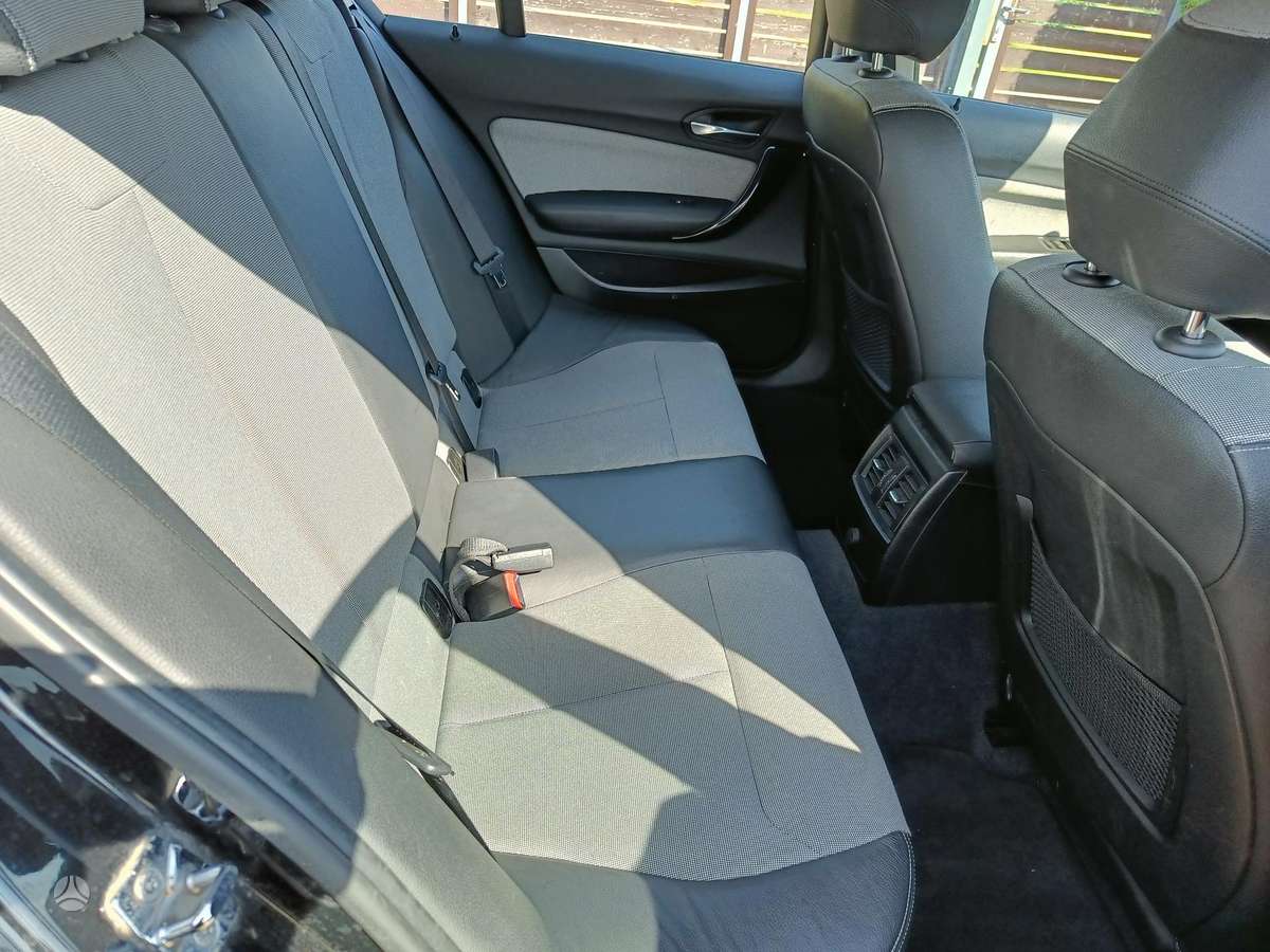 BMW 118, 2.0 l., hatchback