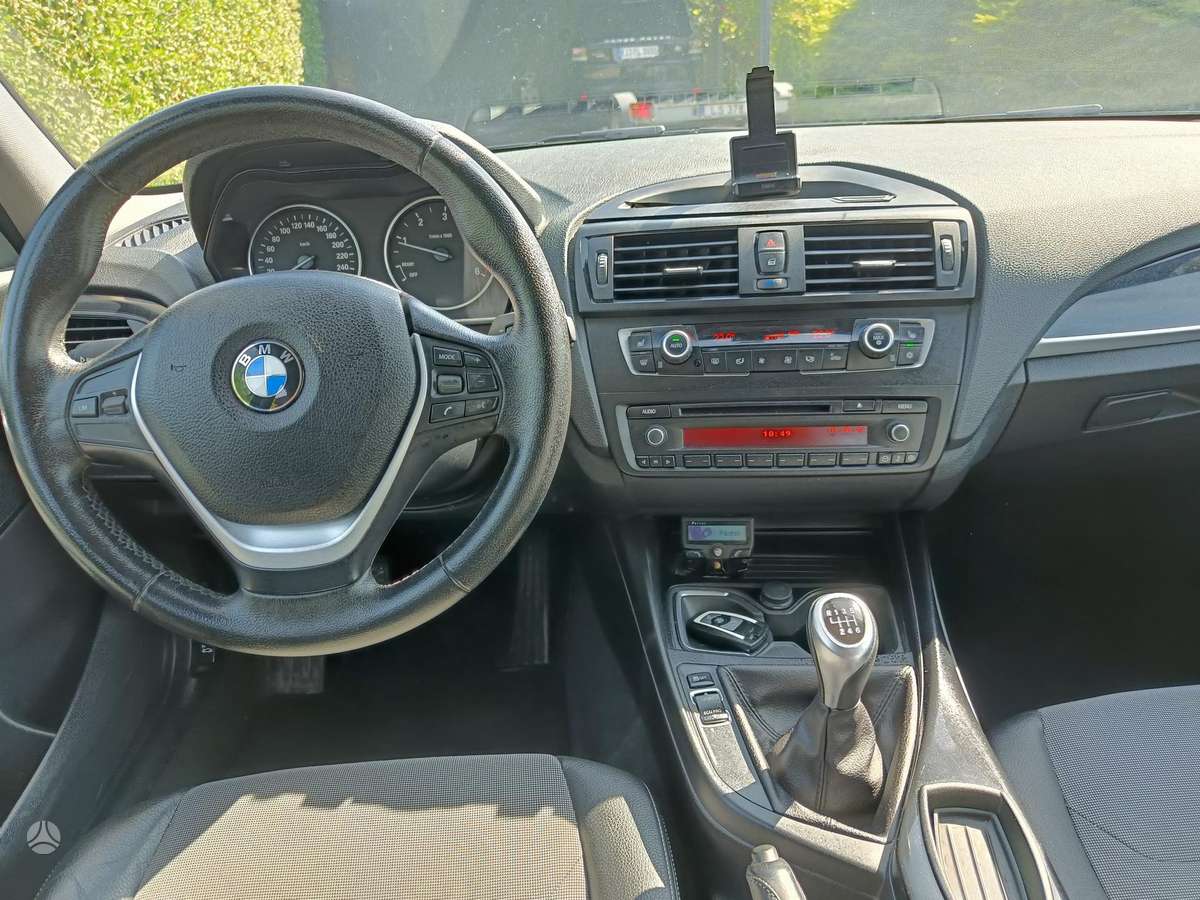 BMW 118, 2.0 l., Хэтчбек