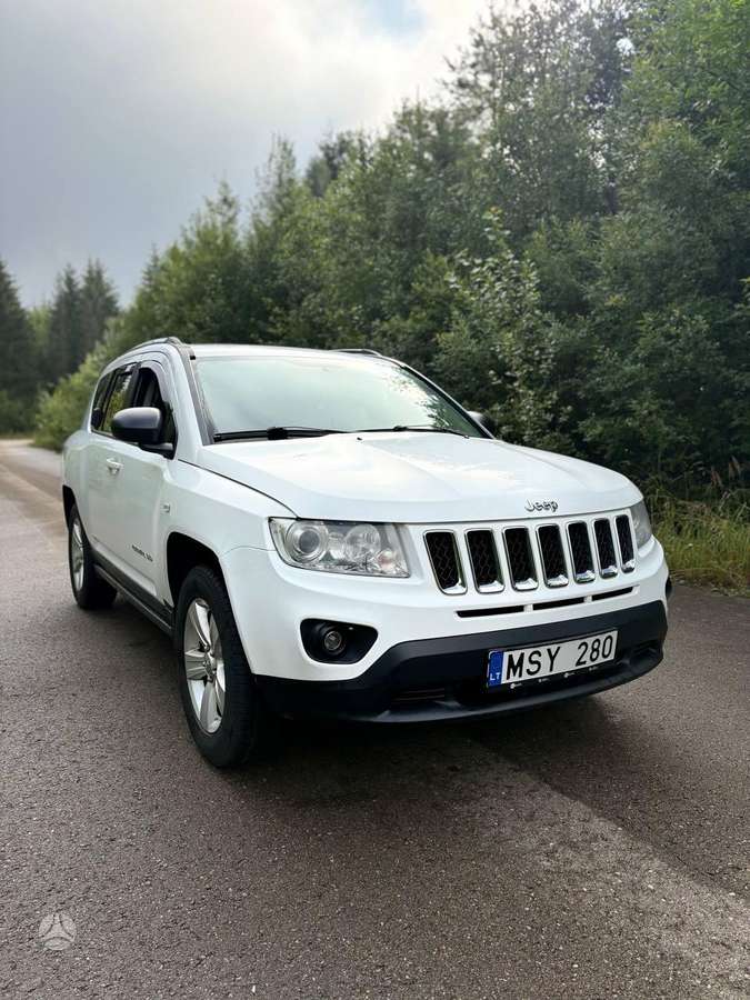 Jeep Compass, 2.4 l., off-road / crossover