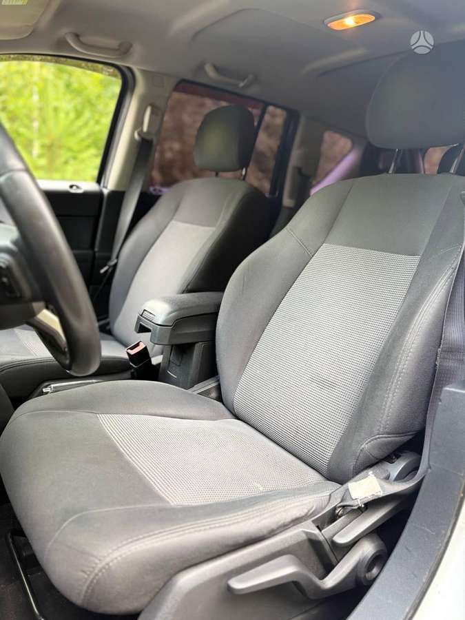 Jeep Compass, 2.4 l., off-road / crossover