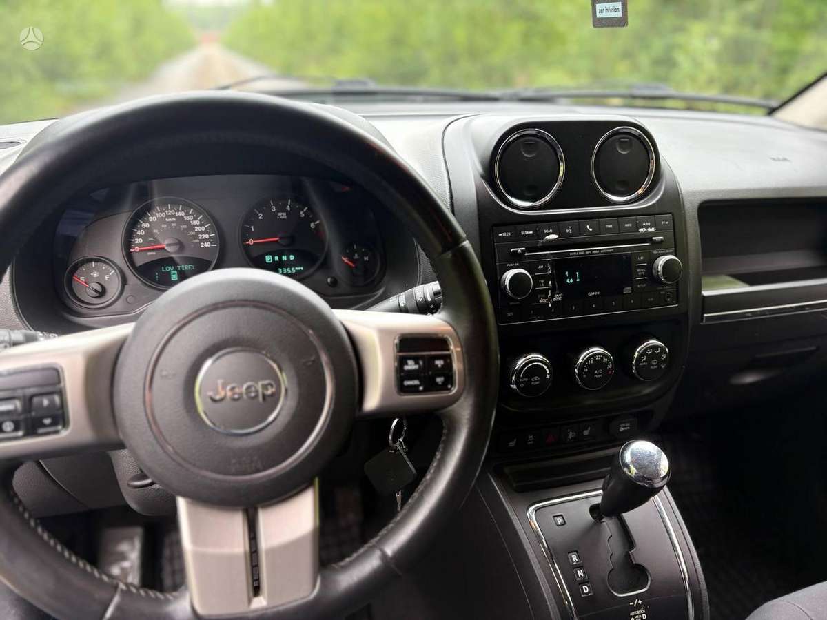 Jeep Compass, 2.4 l., Внедорожник / Кроссовер