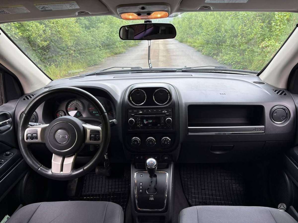 Jeep Compass, 2.4 l., off-road / crossover