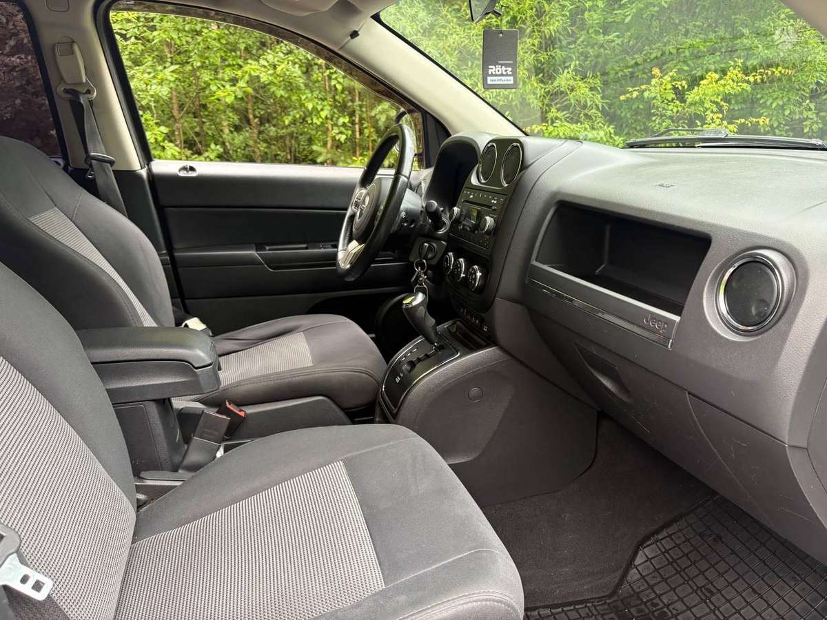 Jeep Compass, 2.4 l., off-road / crossover