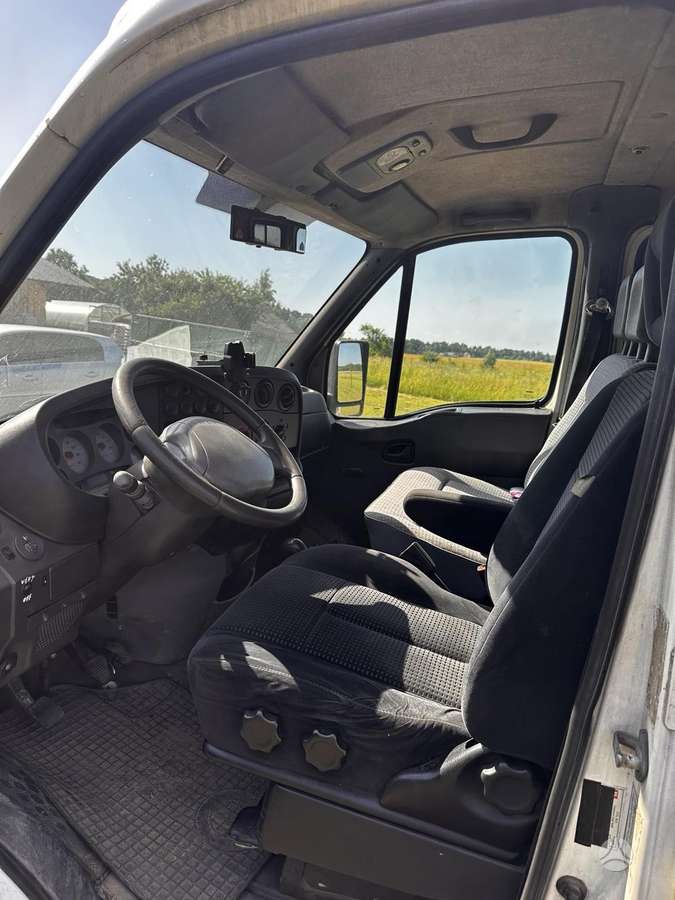 Iveco 40C11, no sleeping space