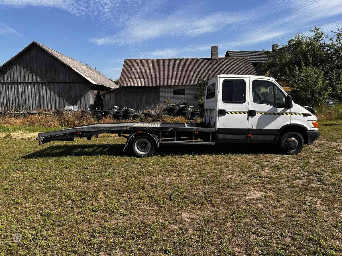 Iveco 40C11, no sleeping space