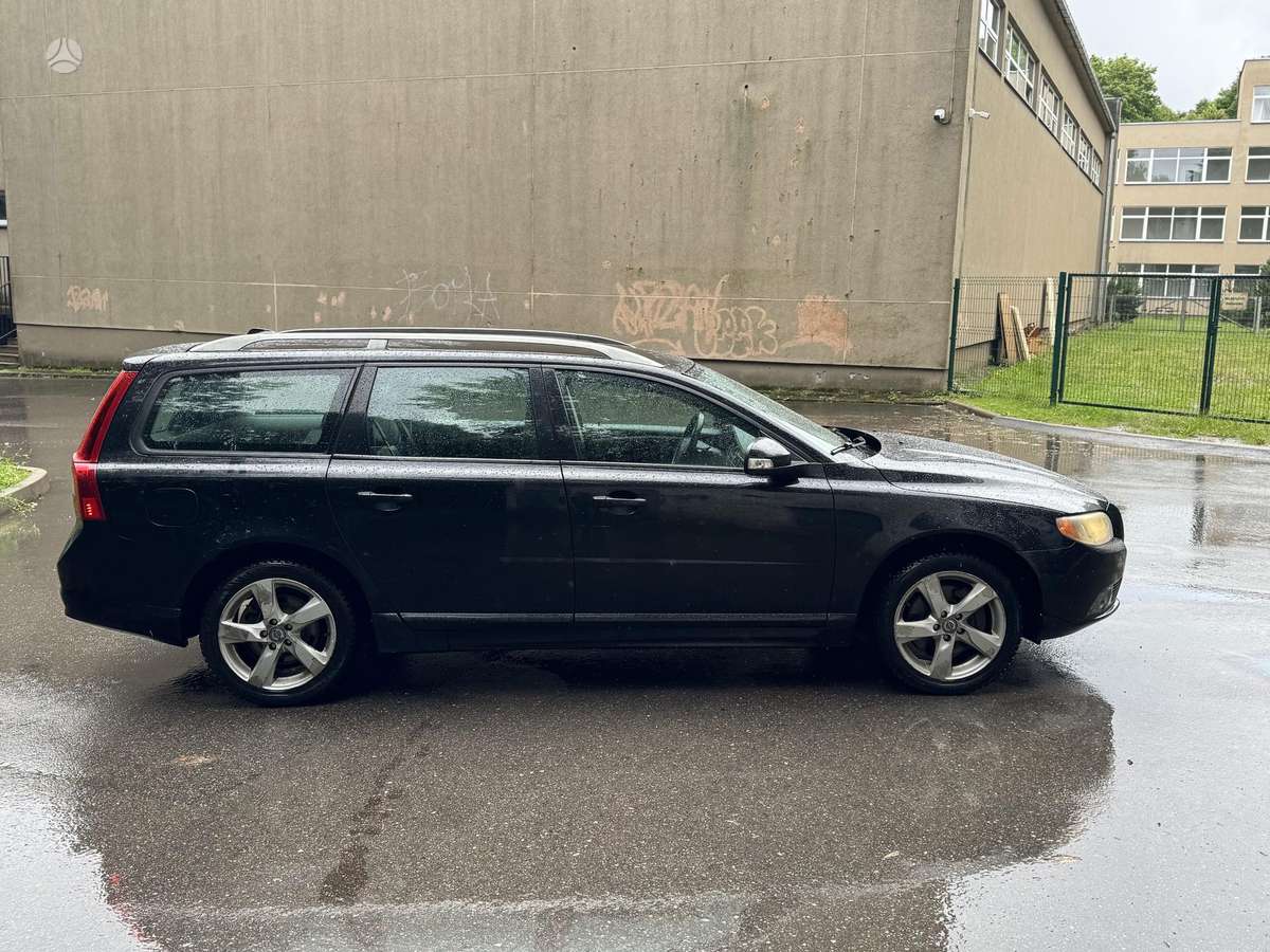 Volvo V70, 2.4 l., universalas