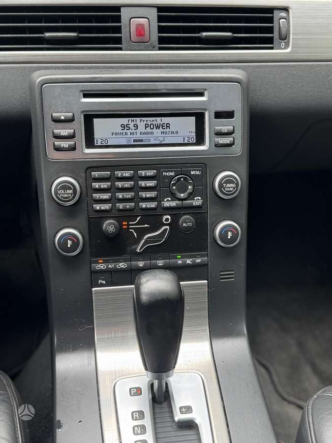 Volvo V70, 2.4 l., Универсал