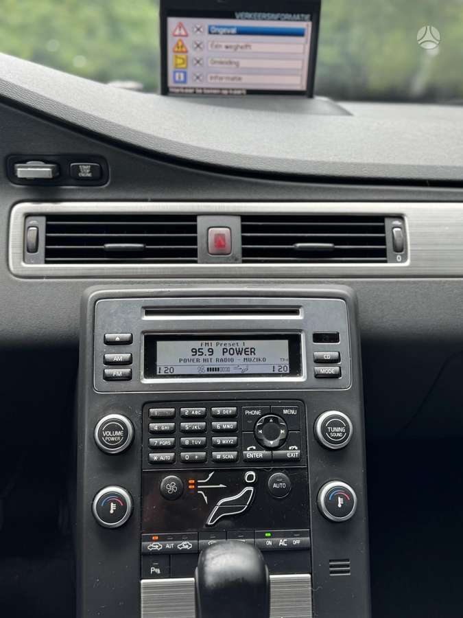 Volvo V70, 2.4 l., universalas