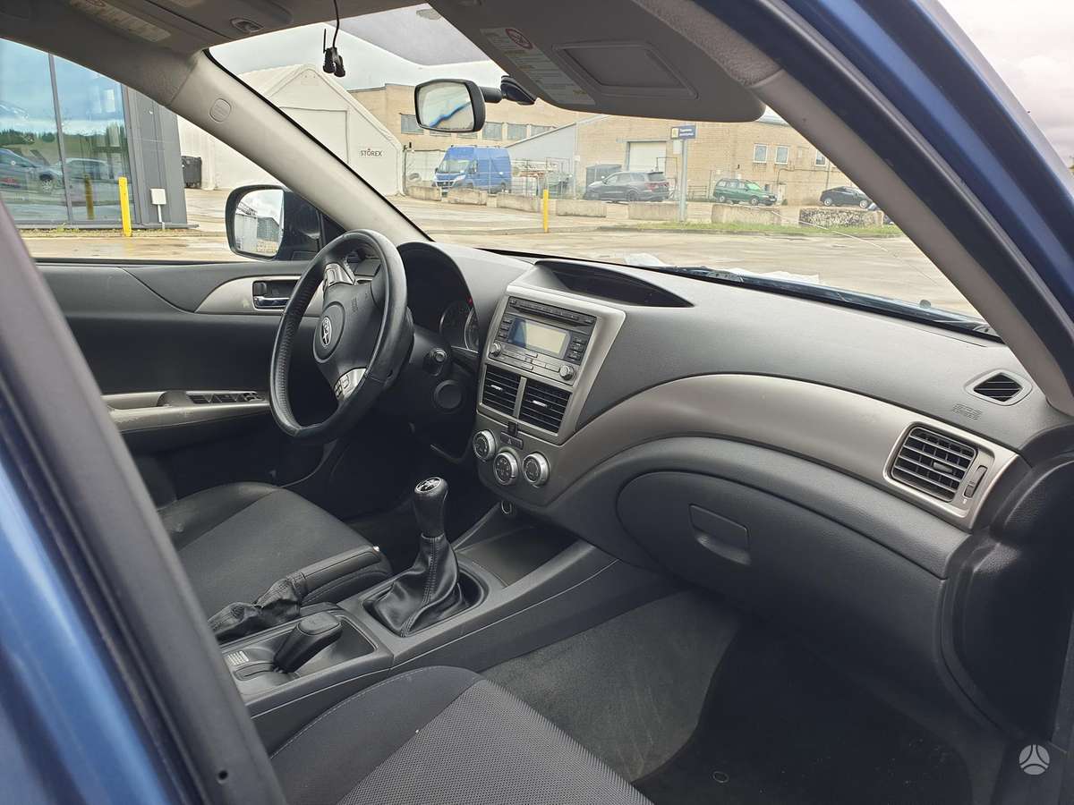 Subaru Impreza, 2.0 l., hatchback