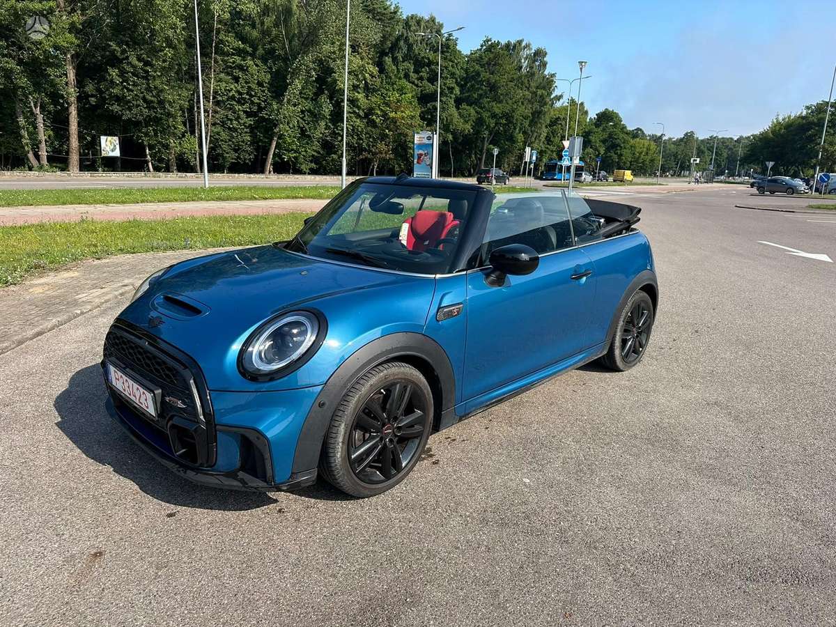 Mini Cooper JCW, 2.0 l., convertible