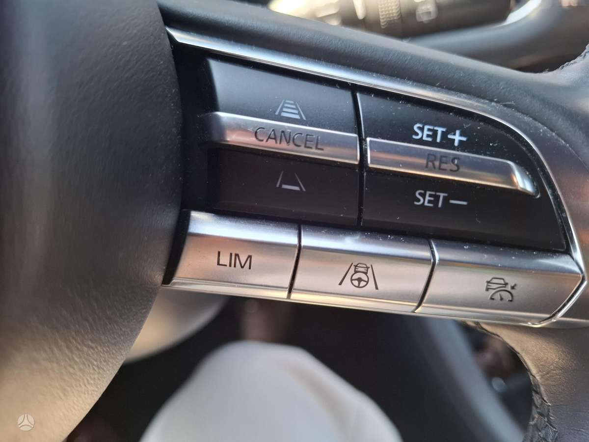 Mazda 3, 2.0 l., hatchback