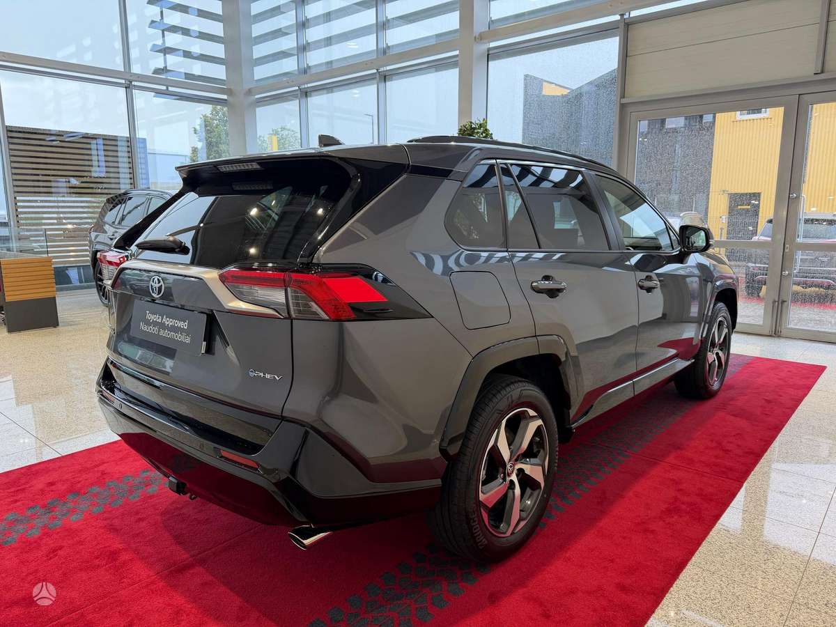 Toyota RAV4 - 4