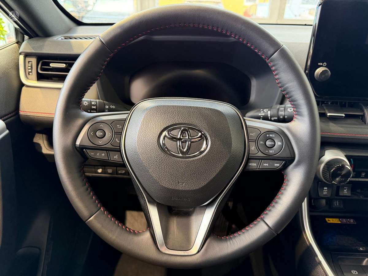 Toyota RAV4 - 11