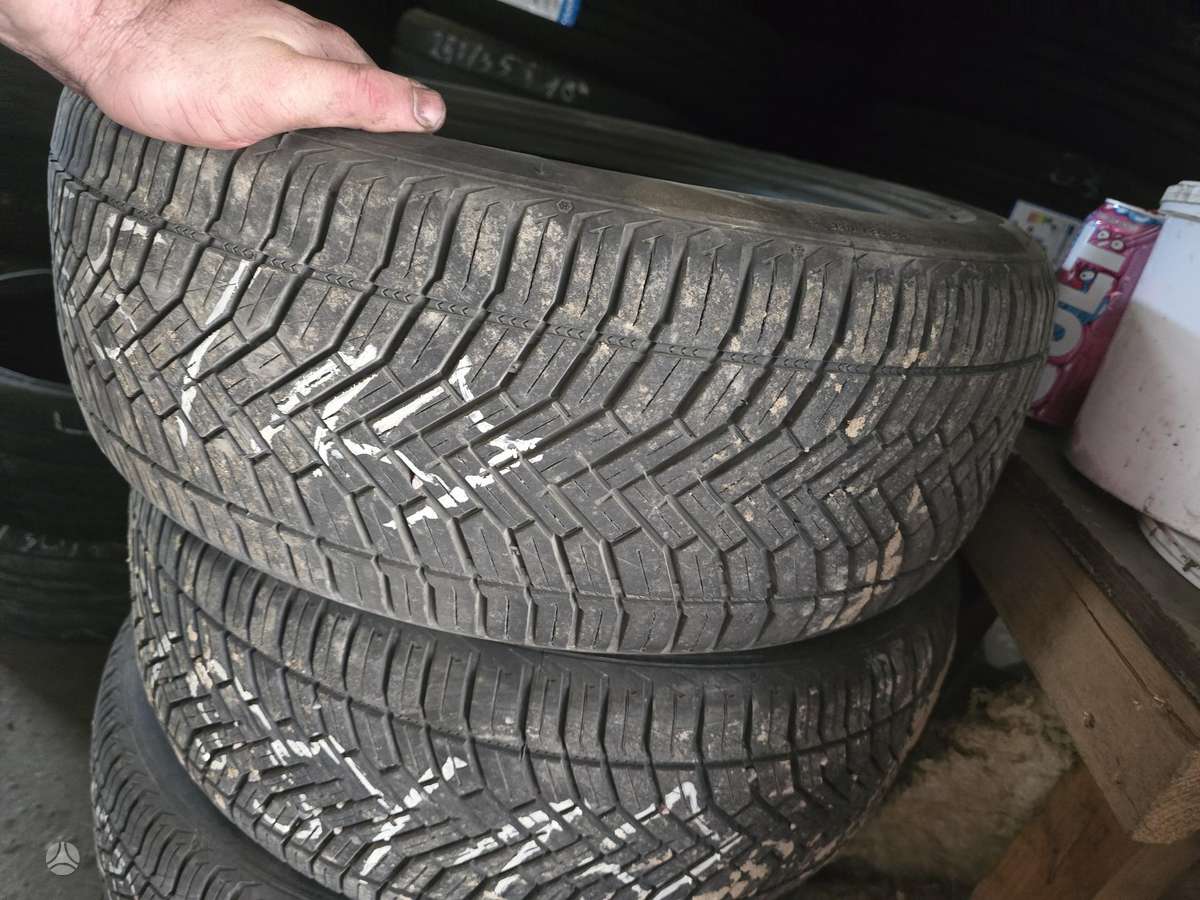Tyfoon, universalios 215/55 R17