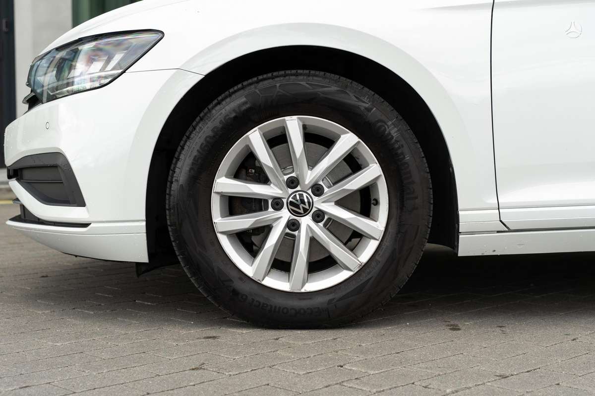 Volkswagen Passat - 6