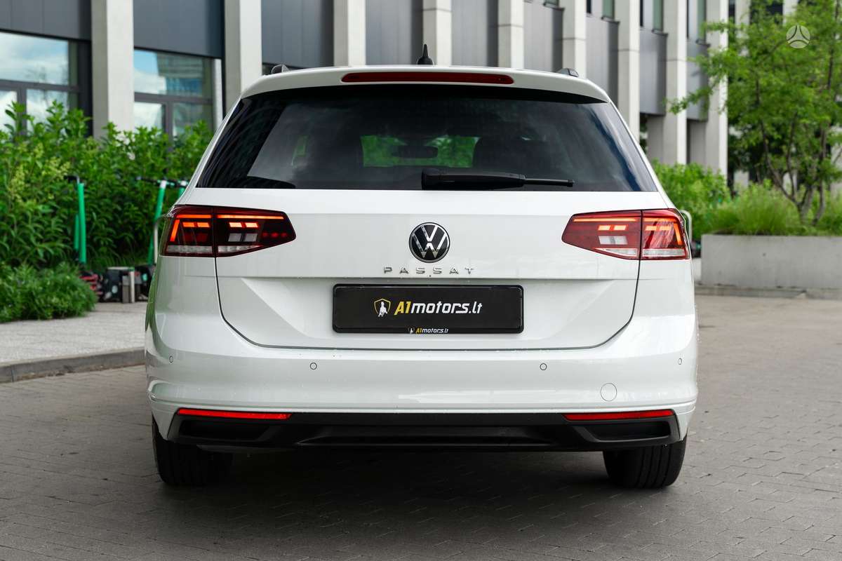 Volkswagen Passat - 10
