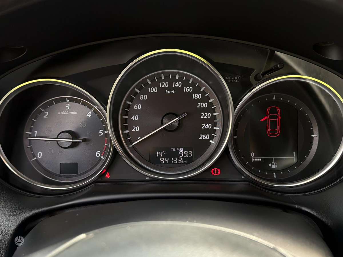 Mazda CX-5, 2.2 l., off-road / crossover