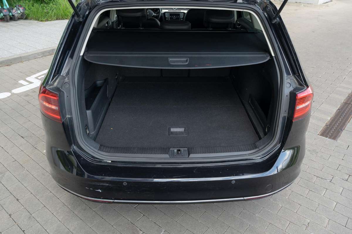 Volkswagen Passat, 1.6 l., Универсал