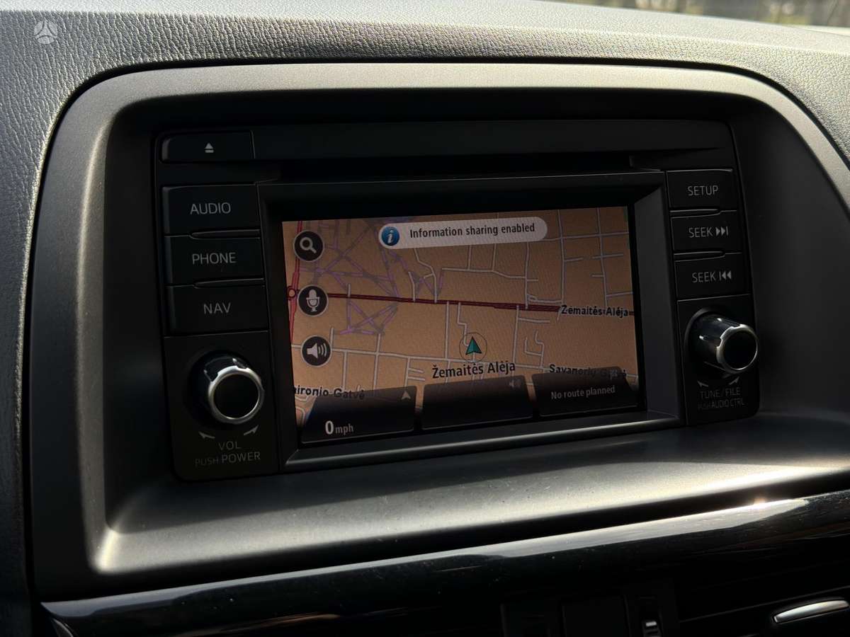 Mazda CX-5, 2.2 l., off-road / crossover