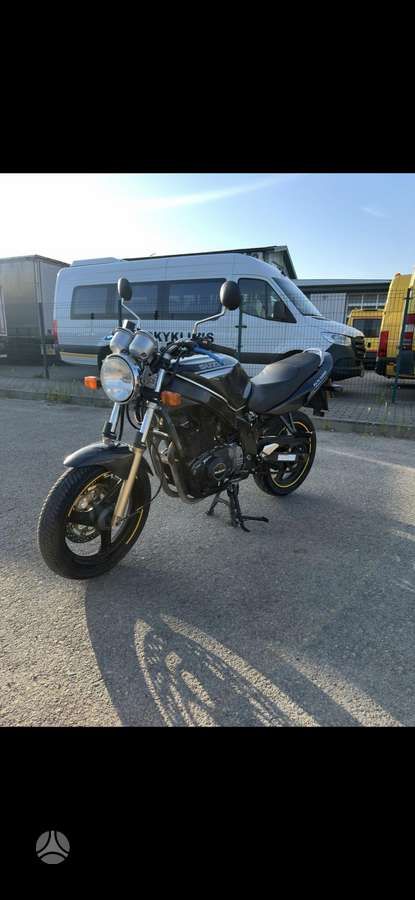 Suzuki GS 500cc, street / classic
