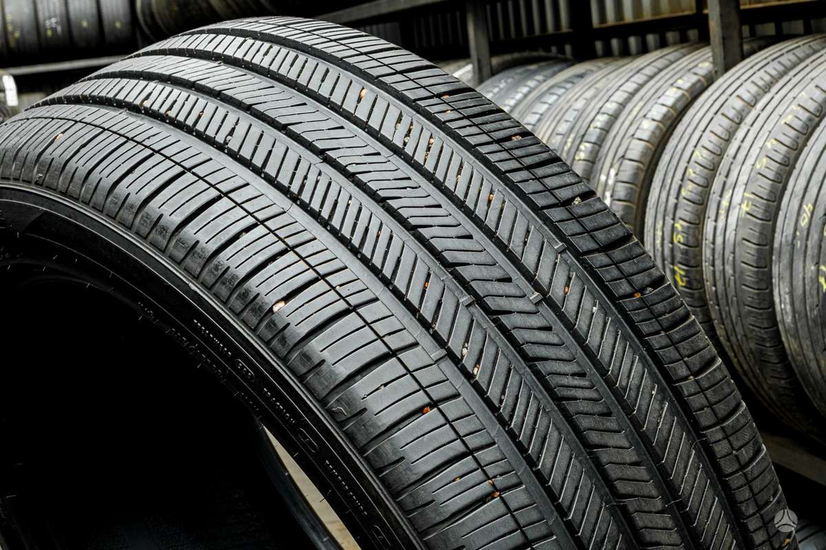 Goodyear Eagle Touring, vasarinės 285/45 R22