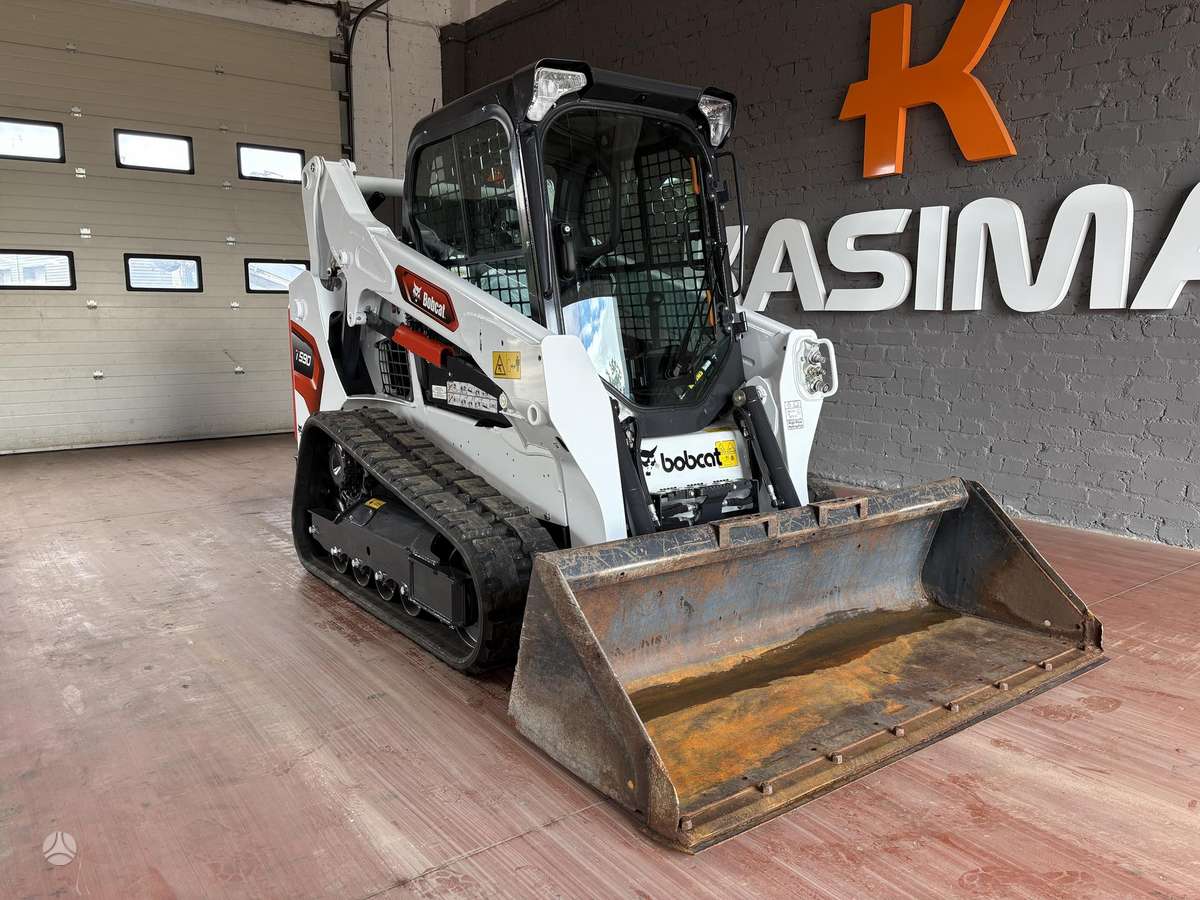 Bobcat T590, mini loaders