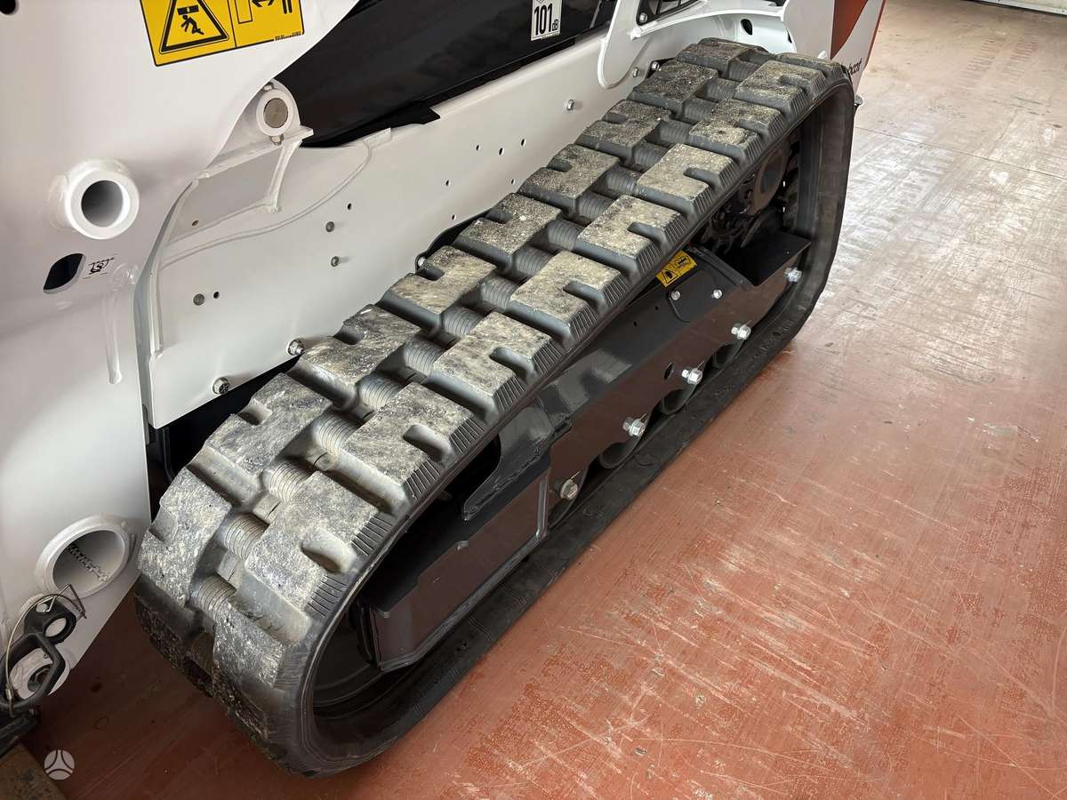 Bobcat T590, mini loaders
