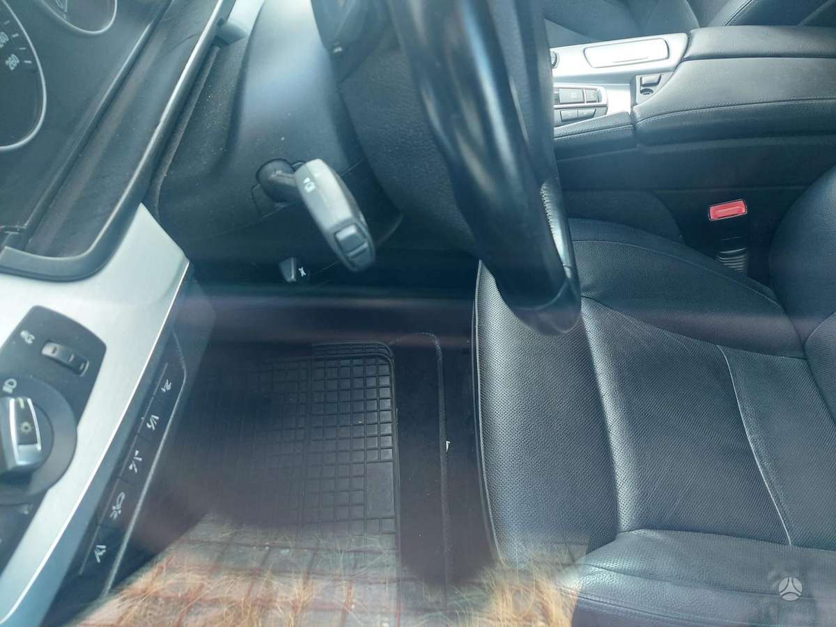 BMW 530, Универсал
