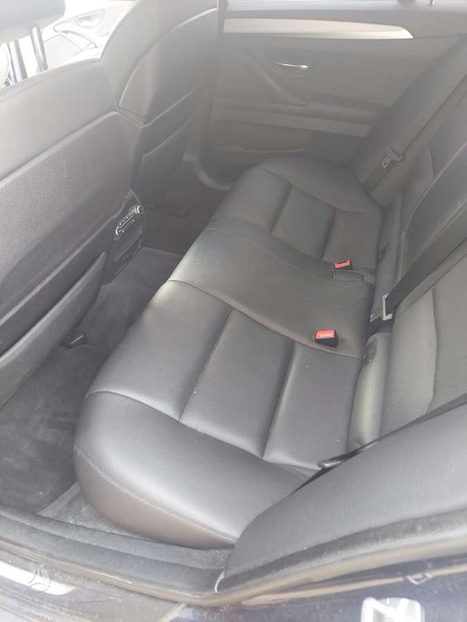 BMW 530, Универсал