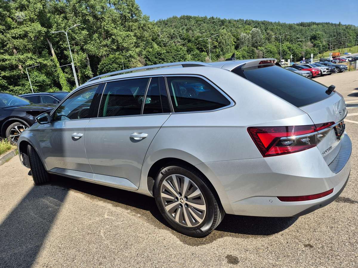 Skoda Superb, 2.0 l., Универсал
