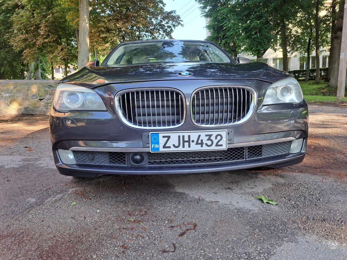 BMW 730, 3.0 l., Седан