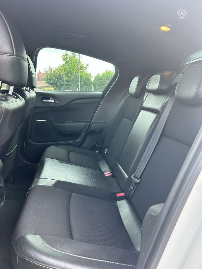 Citroen DS4, 2.0 l., Хэтчбек