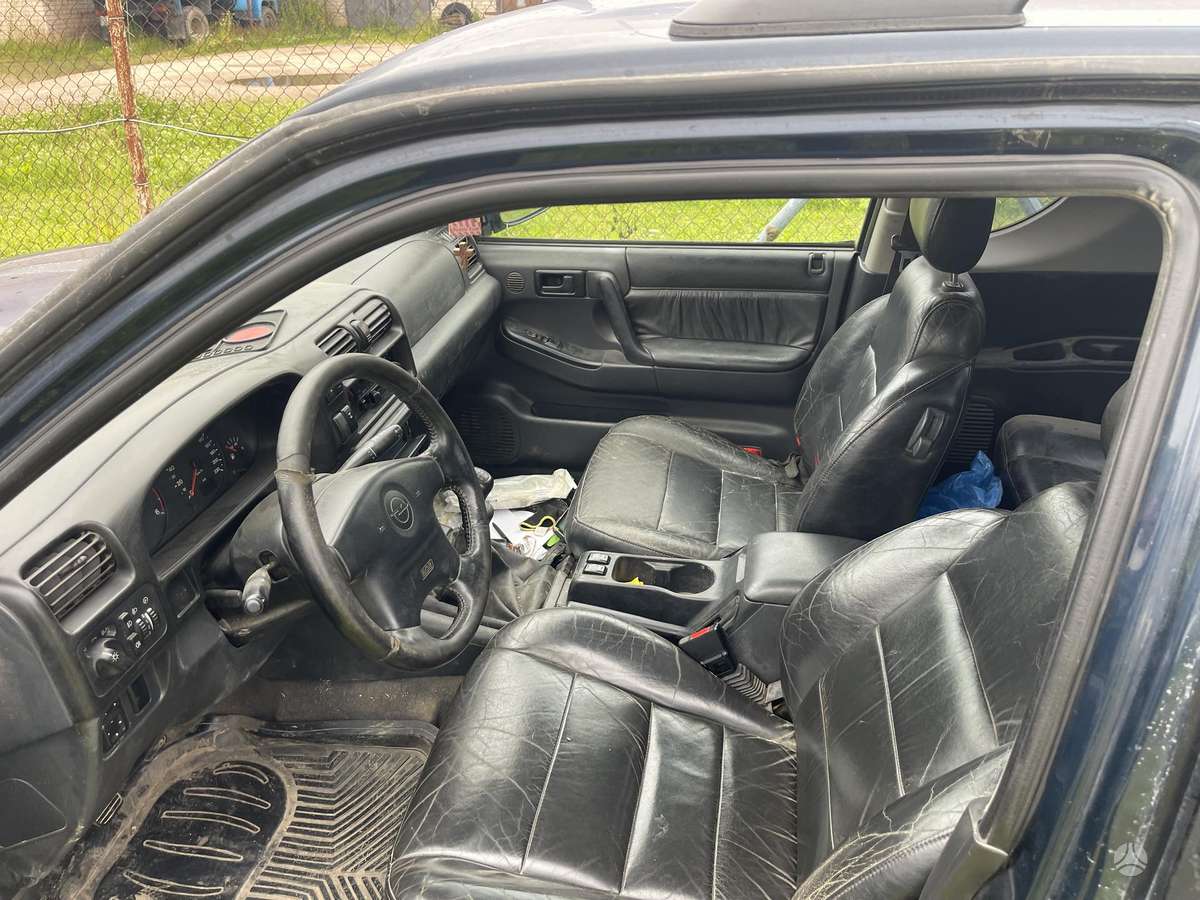 Opel Frontera for parts
