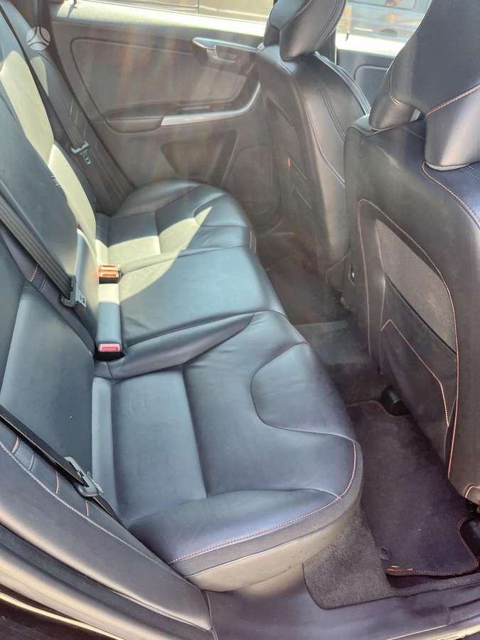 Volvo XC60 - 10