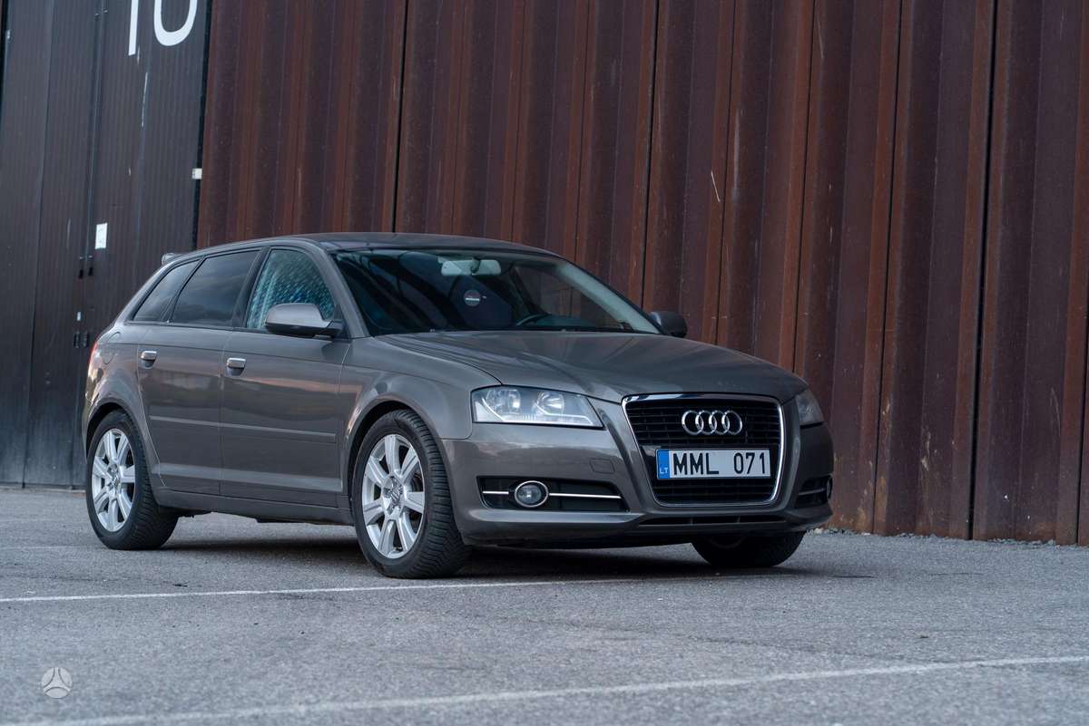 Audi A3, 1.6 l., Хэтчбек