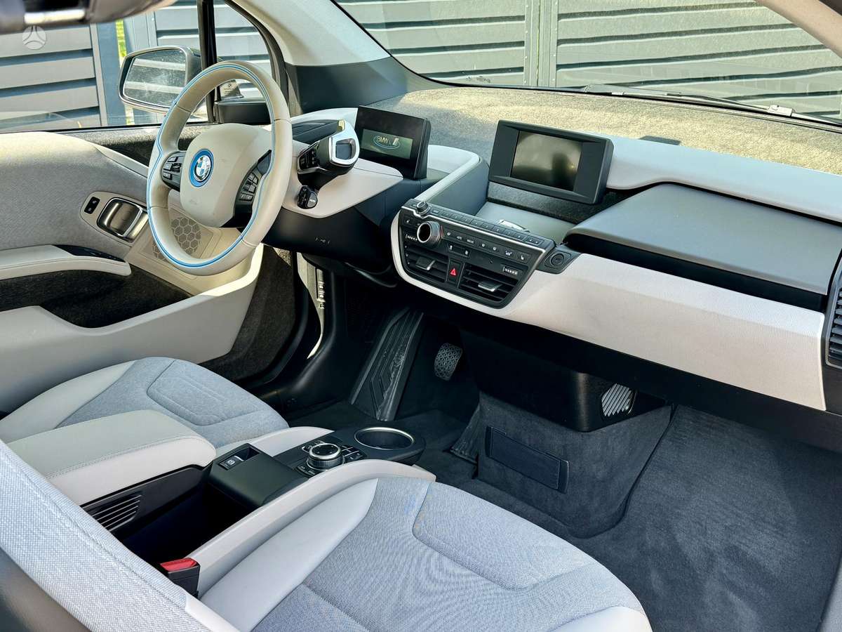 BMW i3, 33 kWh, hatchback