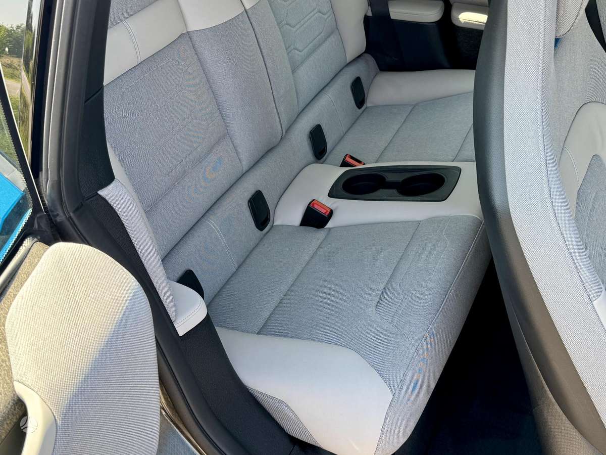 BMW i3, 33 кВт·ч, Хэтчбек