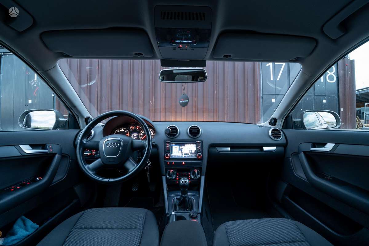 Audi A3, 1.6 l., Хэтчбек