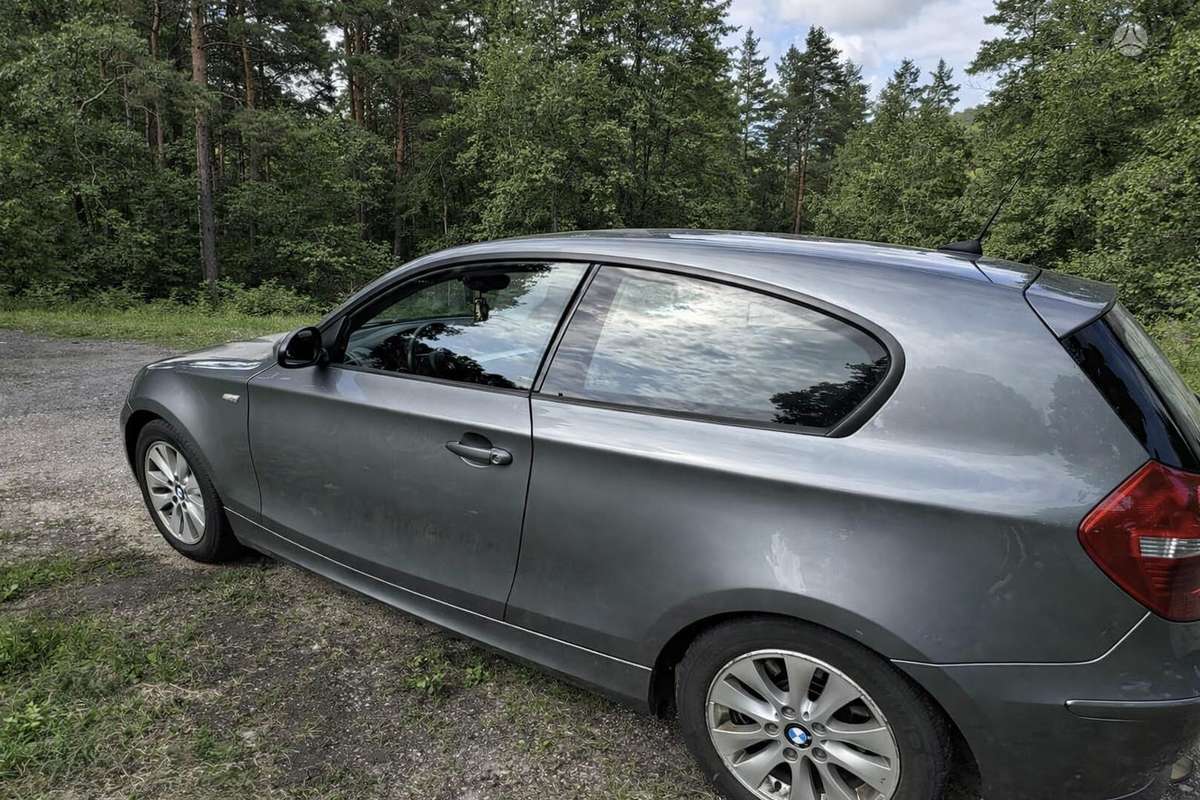 BMW 118, 2.0 l., hatchback