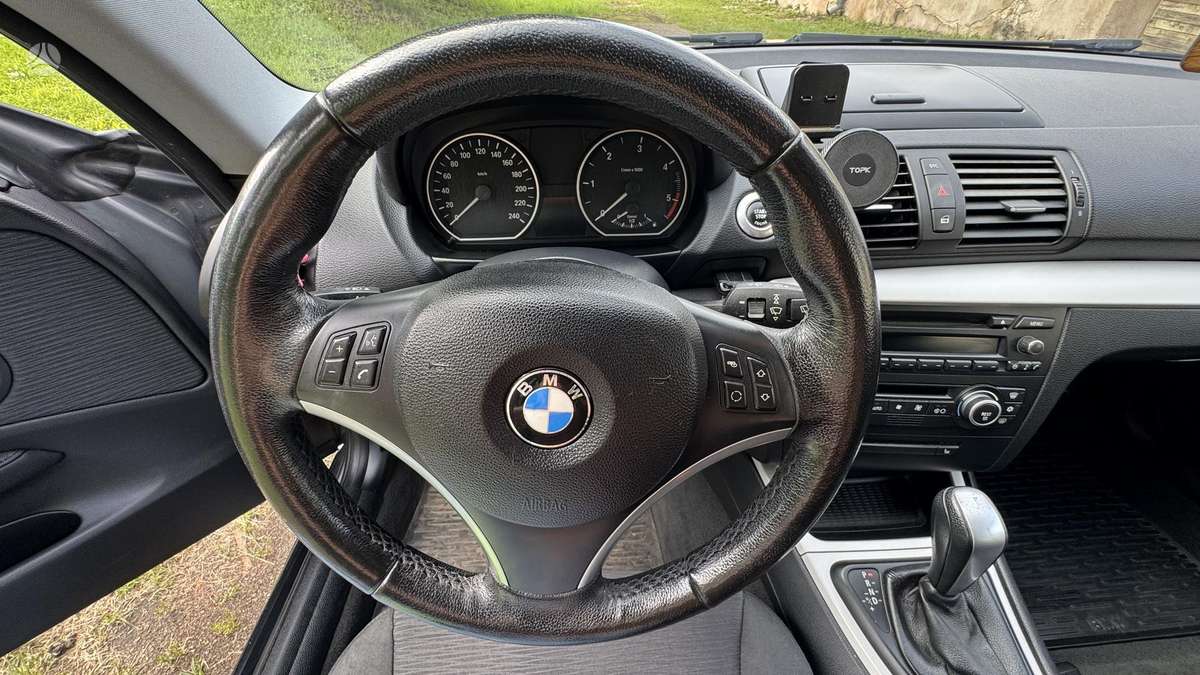 BMW 118, 2.0 l., hatchback