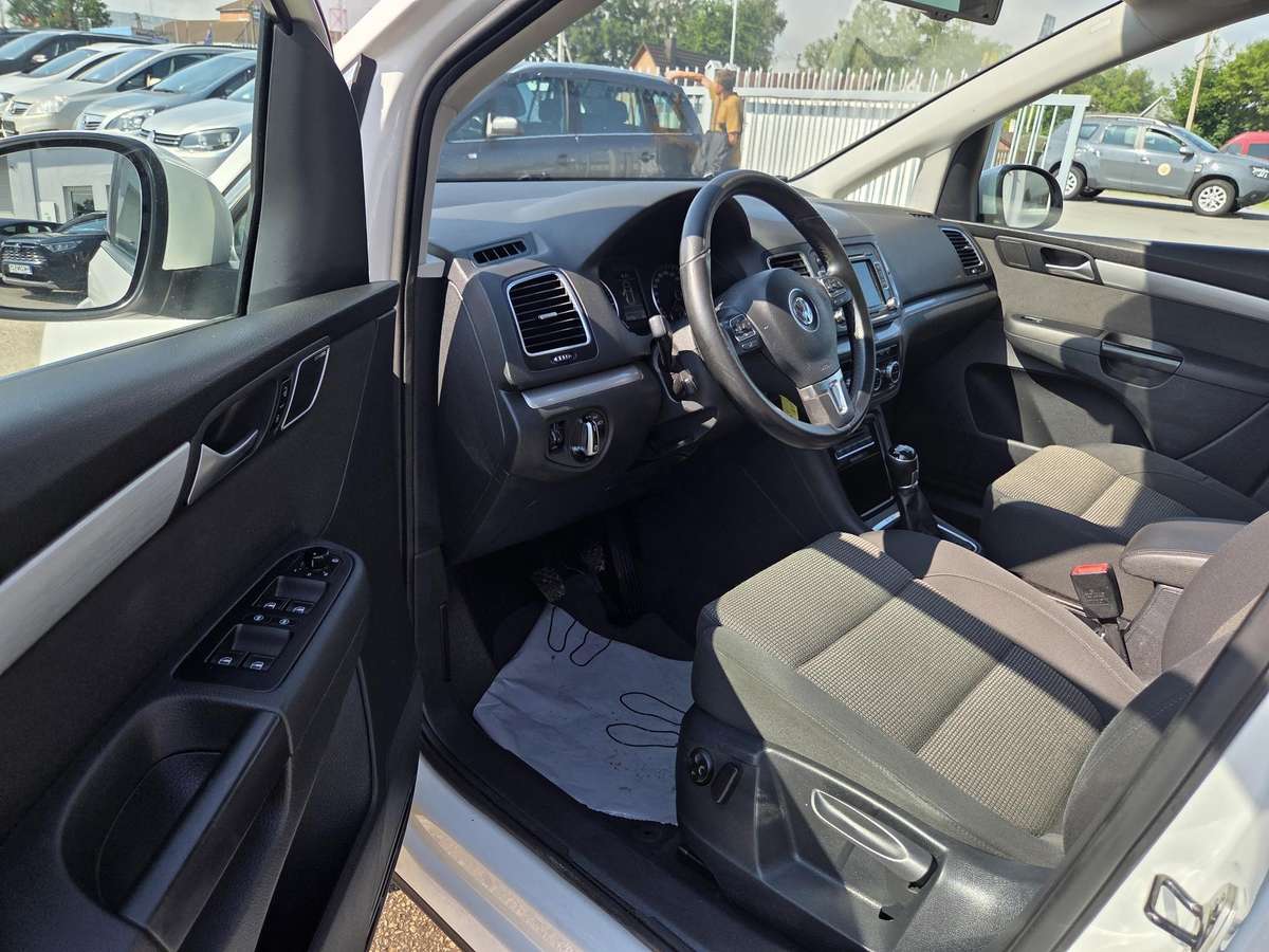 Volkswagen Sharan - 10