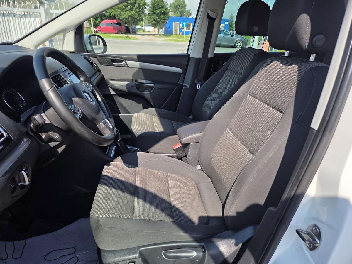 Volkswagen Sharan - 11